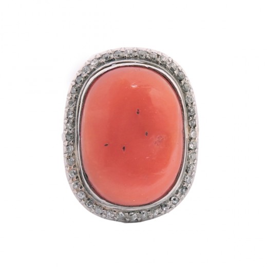 Bague ancienne avec corail et rose de diamants