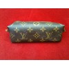 Pochette cosmétiques Louis Vuitton en toile monogram