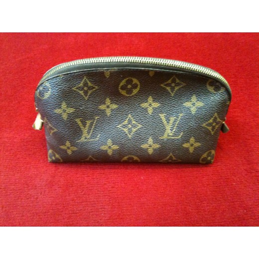 Pochette cosmétiques Louis Vuitton en toile monogram