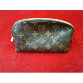 Pochette cosmétiques Louis Vuitton en toile monogram