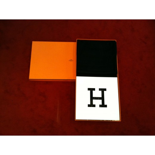 Echarpe Hermès en laine et cachemire