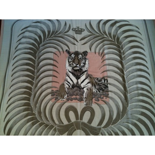 Châle Hermès Tigre Royal en cachemire et  soie
