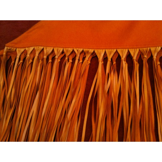 Cape Hermès en cachmire orange et franges en cuir