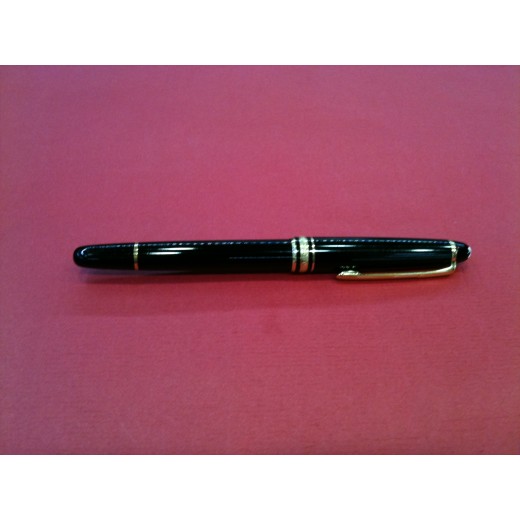 Stylo plume Montblanc Meisterstück Classique noir