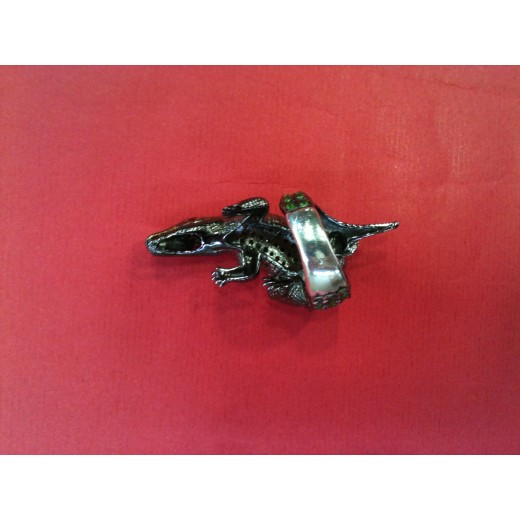 Bague de créateur avec tsavorites et rubis sur argent