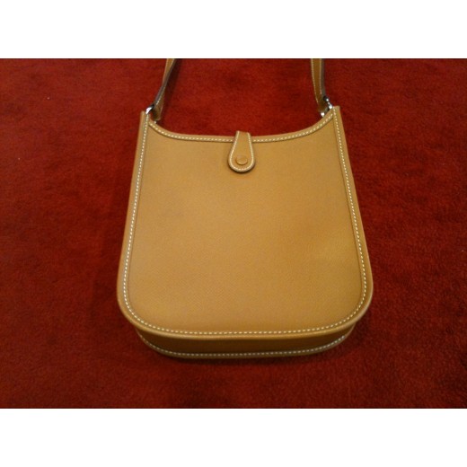 Pochette Hermès evelyne en cuir gold