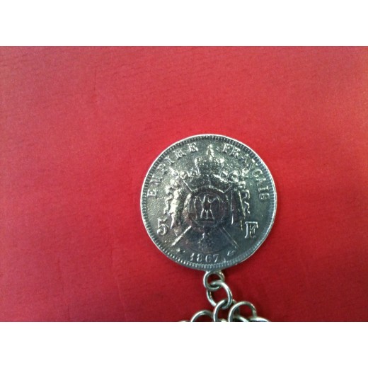 Bracelet en argent avec médaille