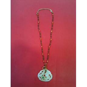 Collier ancien en jade et corail