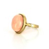 Bague en or jaune 18 k et pierre rose