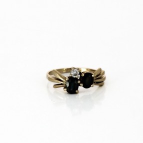 Bague moderne en or jaune 18 k pierres noires