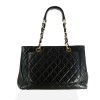 Sac Chanel Grand shopping Tote en cuir noir