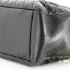 Sac Chanel Grand shopping Tote en cuir noir