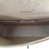 Sac Chanel Classique en cuir d'agneau beige