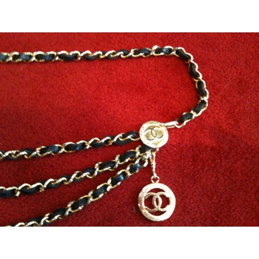 Ceinture Chanel " cuir entrelacé "