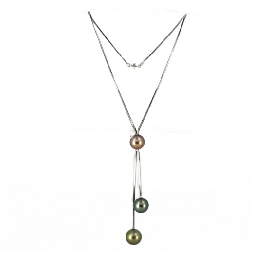 Collier de trois perles de cultures de tahiti rose, verte et bleue en or blanc 18k