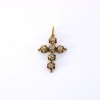 Pendentif croix roses de diamants en or jaune 18 k