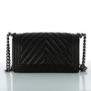 Sac Chanel Boy en cuir de veau chevrons  noir