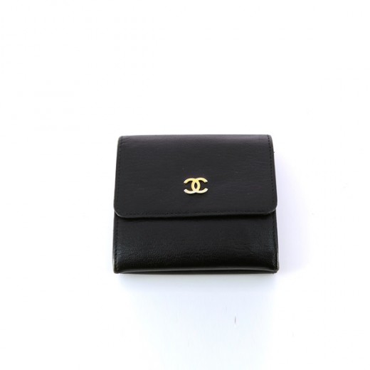 Petit portefeuille Chanel en cuir noir