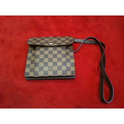 Pochette Louis Vuitton " Pimlico "