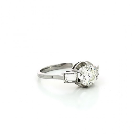 Solitaire 1.28 carat Art Déco en platine 