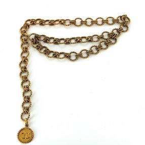 Ceinture Chanel Vintage Médaillon logo en métal doré