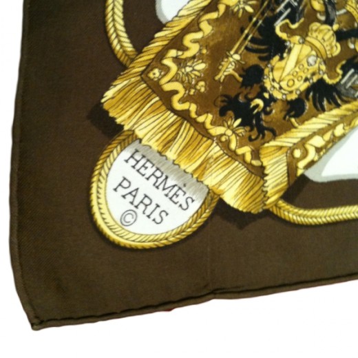 Foulard Carré Hermès 100% Soie Bordeaux - Modèle Vintage Authentique En TBEG (Très Bon Etat Général)