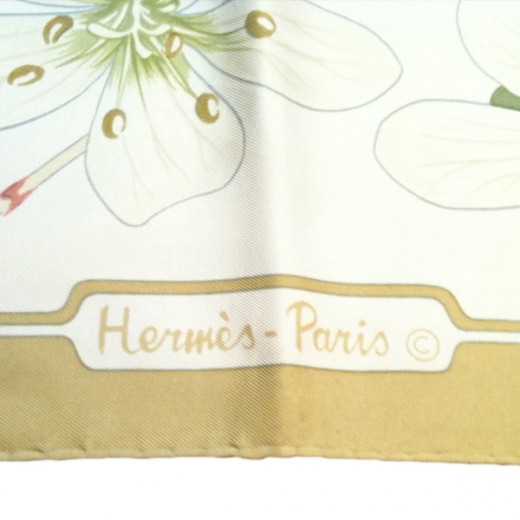 Carré Hermès Flora Graeca en soie