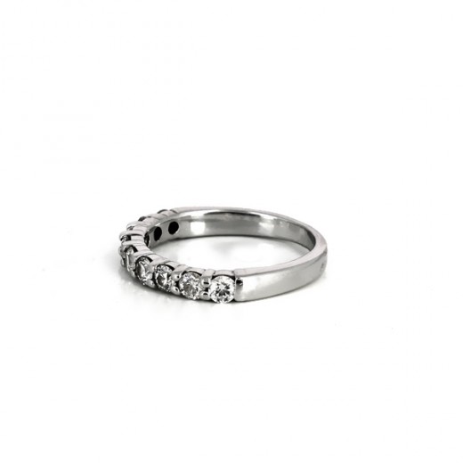 Bague demi alliance diamants