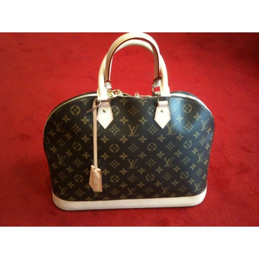 Sac Louis Vuitton " Alma MM "