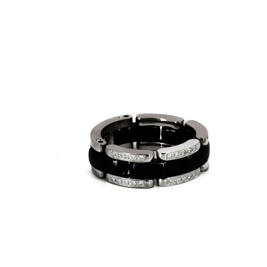 Bague Chanel Ultra en céramique noire et diamants 