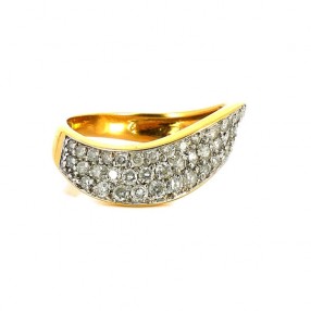 Bague vague en diamants en or jaune