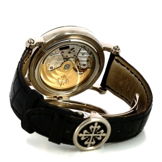 Patek Philippe Quantième Perpetual Calendar Retrograde Or Blanc