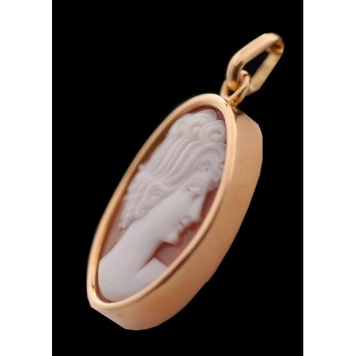 Pendentif camée ancien