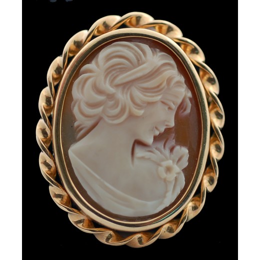 Broche camée