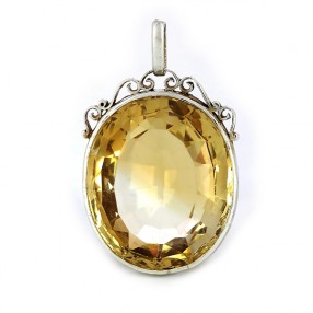 Pendentif en argent avec une citrine