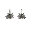 Boucles d'oreilles fleur en or blanc 18k