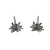 Boucles d'oreilles fleur en or blanc 18k