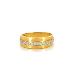 Bague en or jaune 18k et diamants