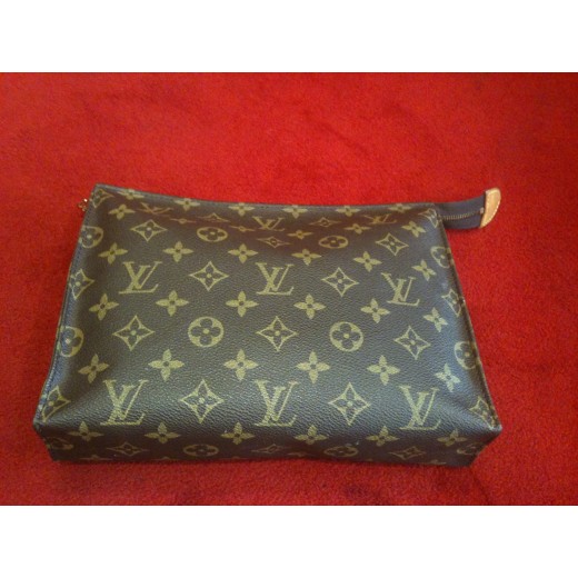 Trousse Louis Vuitton