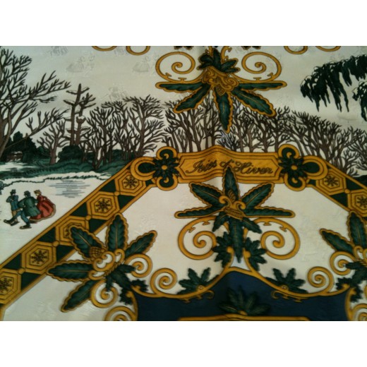 Carré Hermes " Joies d'Hiver " Damassé