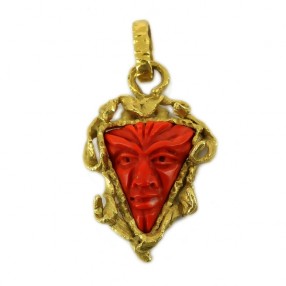 Pendentif Masque en or...