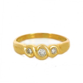 Bague 3 diamants en or jaune 