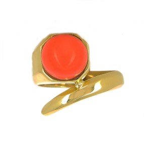 Bague avec corail en or...