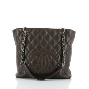 Sac Chanel en cuir...