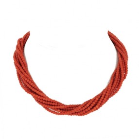 Collier ancien en corail et...