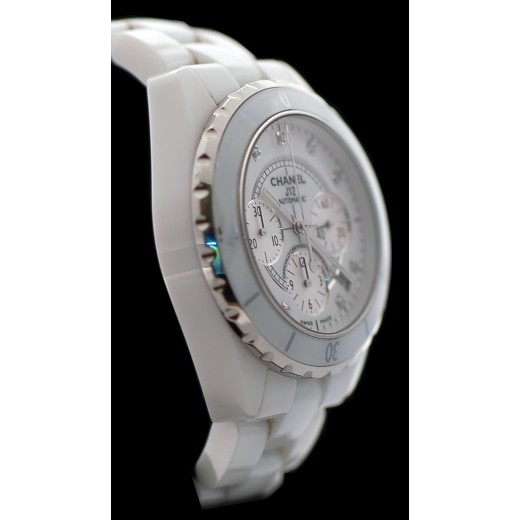 Montre CHANEL J12 Chrono
