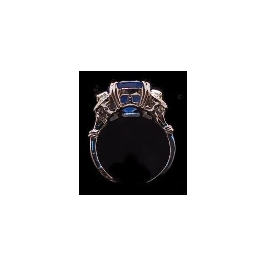 Bague Saphir de 8.85 carats Diamants