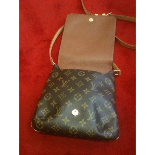 Sac Louis Vuitton " Musette Salsa "