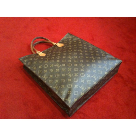 Sac Louis Vuitton " Plat "