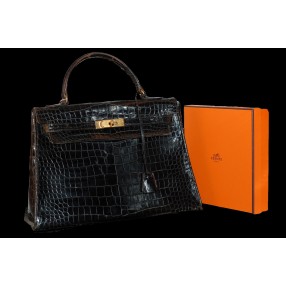 Sac HERMES  " KELLY "  des annÃ©es 1960 en peau de crocodile